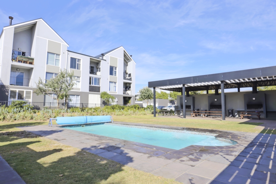 2 Bedroom Property for Sale in Burgundy Estate Western Cape